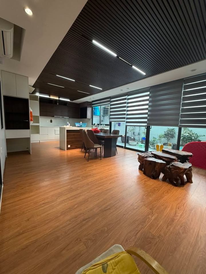 Căn hộ chung cư Nam Đô 609 Trương Định 139m² giá thỏa thuận - Nội thất sang trọng, sân vườn rộng rãi!