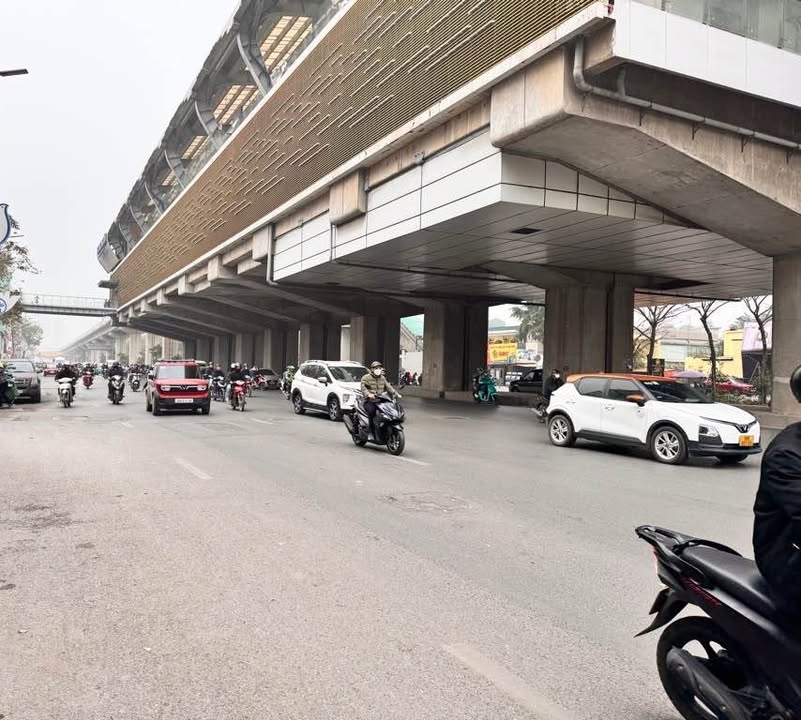 Mặt phố Nguyễn Trãi, Quận Đống Đa 28m² giá 15.5 tỷ - Kinh doanh đỉnh cao!