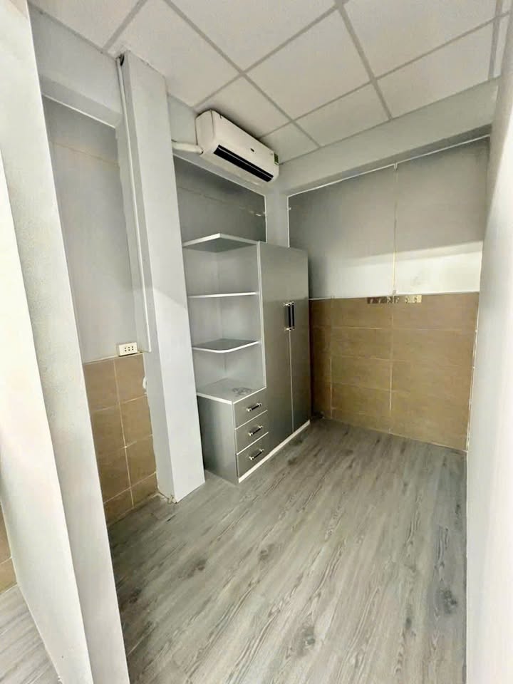 Căn hộ cho thuê 2 phòng ngủ tại Gò Vấp chỉ 4 triệu - Nội thất đầy đủ, tiện ích hiện đại!