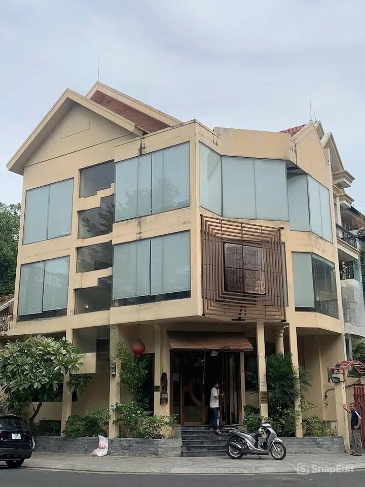 Cho thuê góc 2 mặt tiền Cù Lao, Phú Nhuận 128m² - Kinh doanh tự do, lượng khách cao!