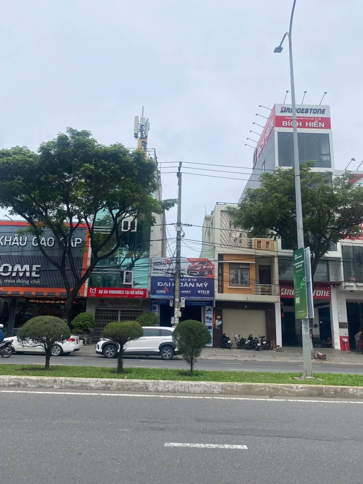 Đất tặng nhà 3 tầng đường Nguyễn Hữu Thọ, Hải Châu, Đà Nẵng 155m² giá 22.2 tỷ - Đầu tư sinh lời ngay!