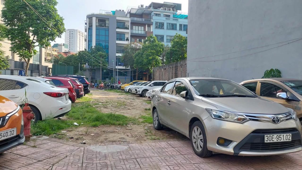 Đất nền mặt phố Nguyễn Trãi Thanh Xuân 178m² giá 48 tỷ - Đầu tư sinh lời cao!