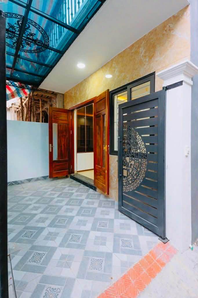 Nhà 4 tầng Đan Phượng 59m² giá 5 tỷ - Ô tô đỗ cửa, sổ đỏ chính chủ!