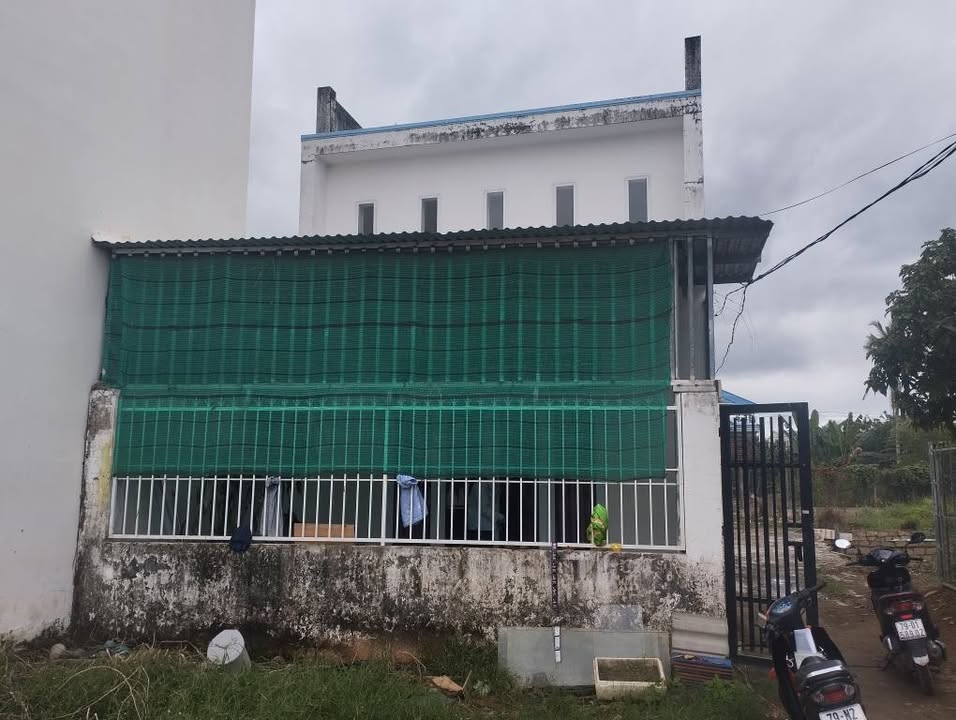 Nhà Diên Toàn, Diên Khánh 76m² giá 1.75 tỷ - Sổ hồng chính chủ, công chứng ngay!