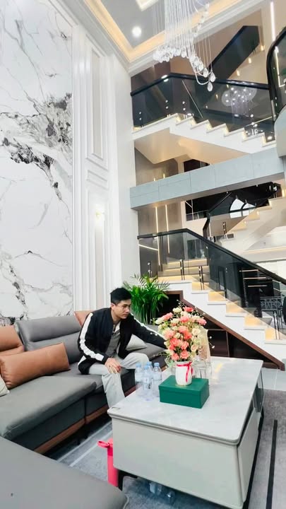 Nhà 4 tầng Quỳnh Hoàng, Nam Sơn 66m² giá 4.25 tỷ - Gara ô tô, đầy đủ nội thất!