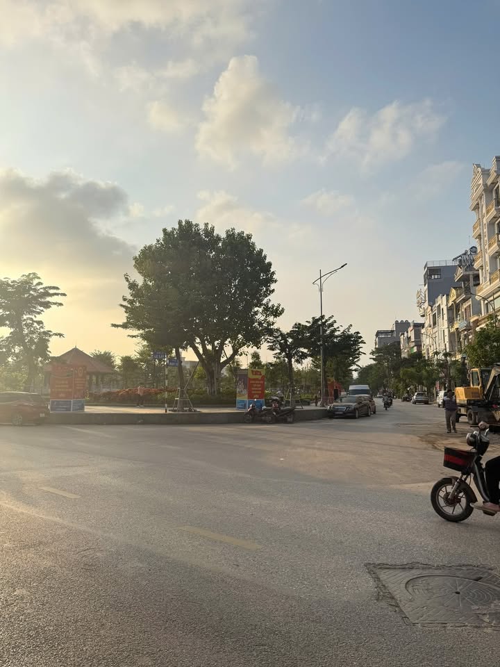 Bán đất tặng nhà mặt đường Lê Lai, Hải Phòng 93m² giá 11.5 tỷ - Kinh doanh ngay!