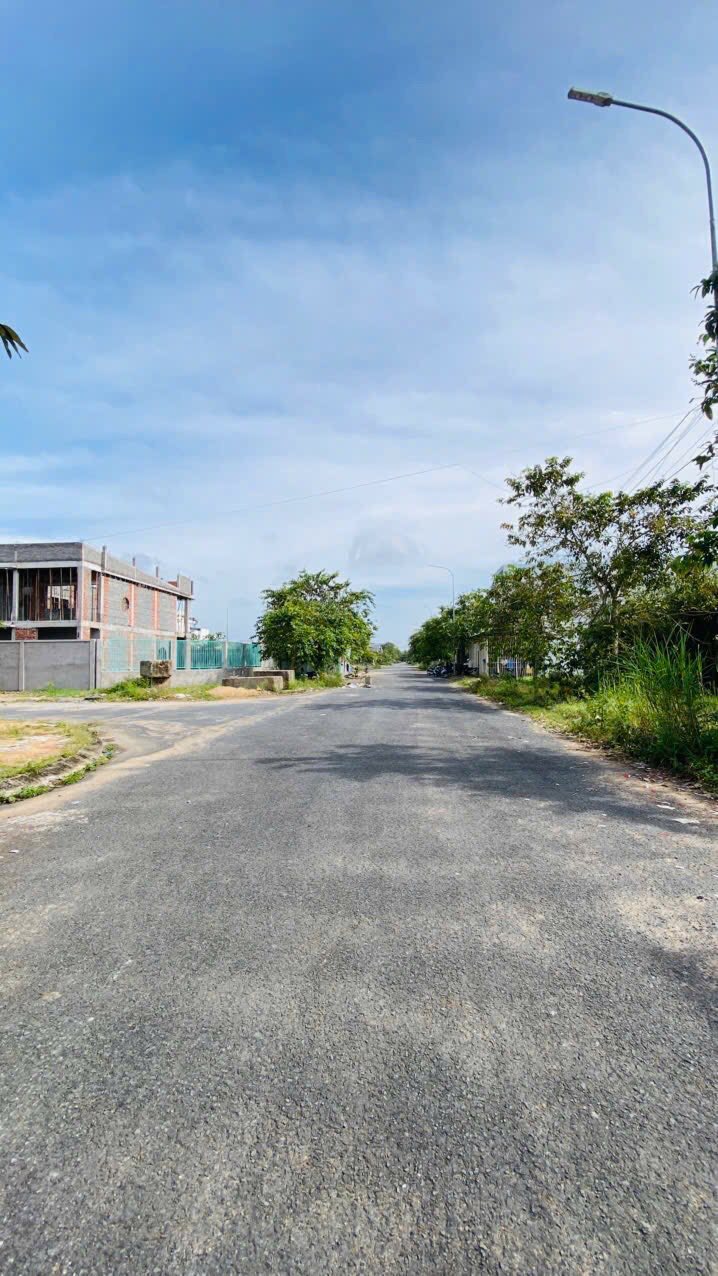 Đất nền đường B14 KDC Tân Phú, Cần Thơ 90m² giá 1.9 tỷ - Vị trí đẹp, gần trường học!