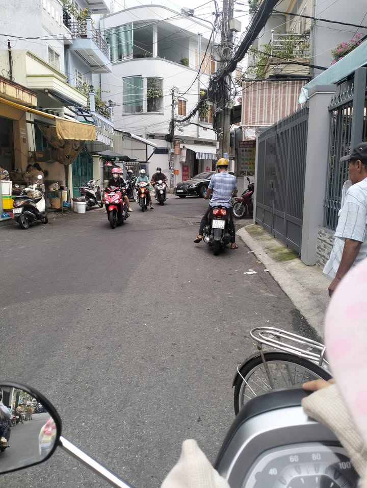 Nhà mặt tiền Lý Tự Trọng, Ninh Kiều 68m² giá 9.2 tỷ - Kinh doanh tốt