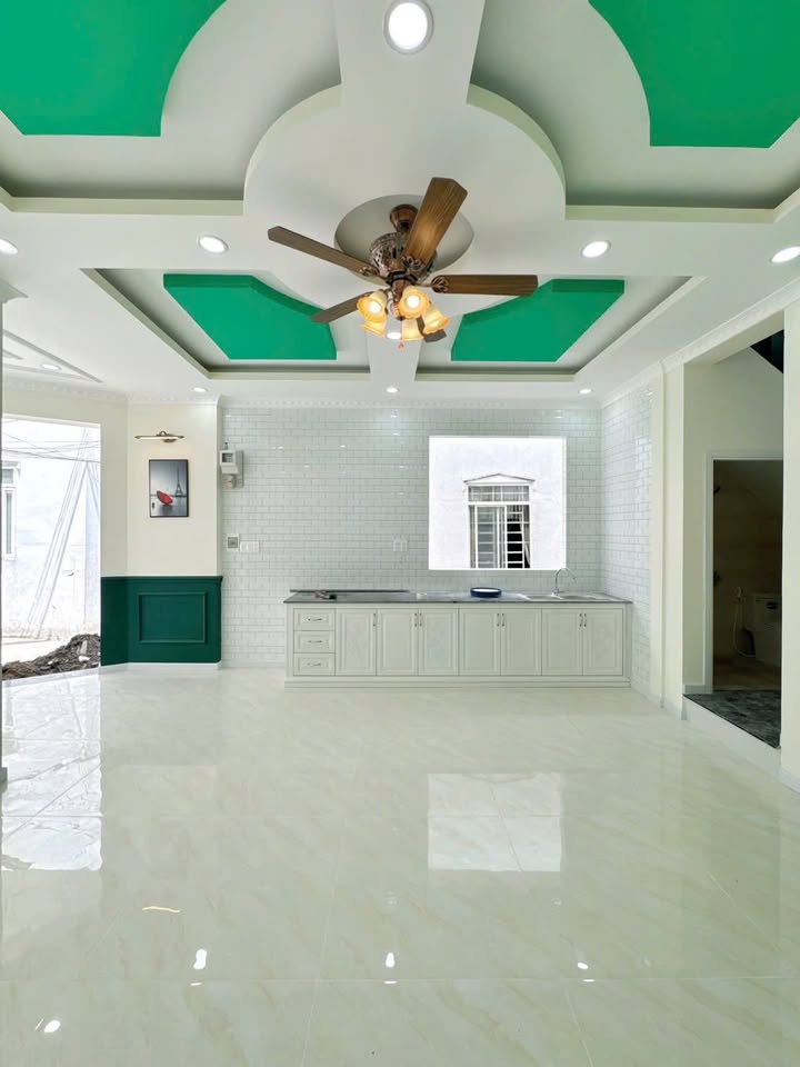 Nhà trệt lầu mới 70m² tại Ninh Kiều - Giá chỉ 2.69 tỷ - Thiết kế đẹp mắt!