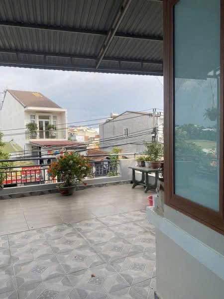 Bán nhà mặt tiền Nguyễn Công Trứ, Buôn Ma Thuột 114m² giá 9.2 tỷ - Kinh doanh thuận lợi!