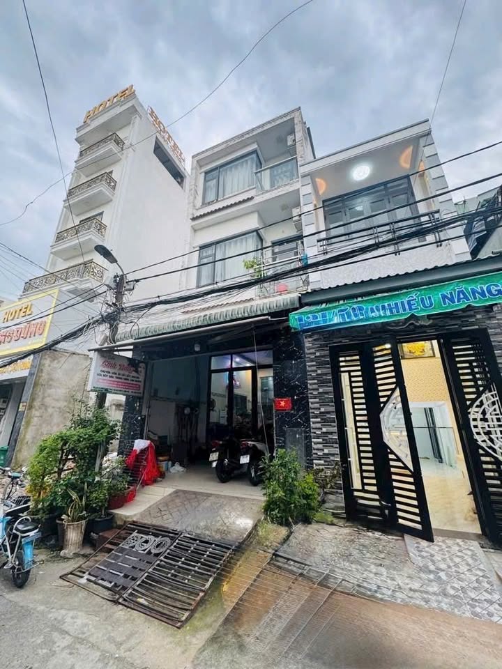 FrontHouse 75m² đường Khiếu Năng Tĩnh, Bình Tân giá 5.99 tỷ - Nhà đẹp 2 mặt tiền