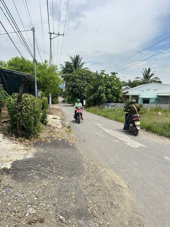 Đất nền Diên Xuân 75m² giá 330 triệu - Đường ô tô, sẵn sàng đầu tư!