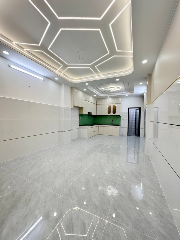 Nhà Đúc 3 Tầng Đường Tô Hiệu, Tân Bình 80m² chỉ 8 tỷ - Nhà đẹp, vị trí đắc địa!