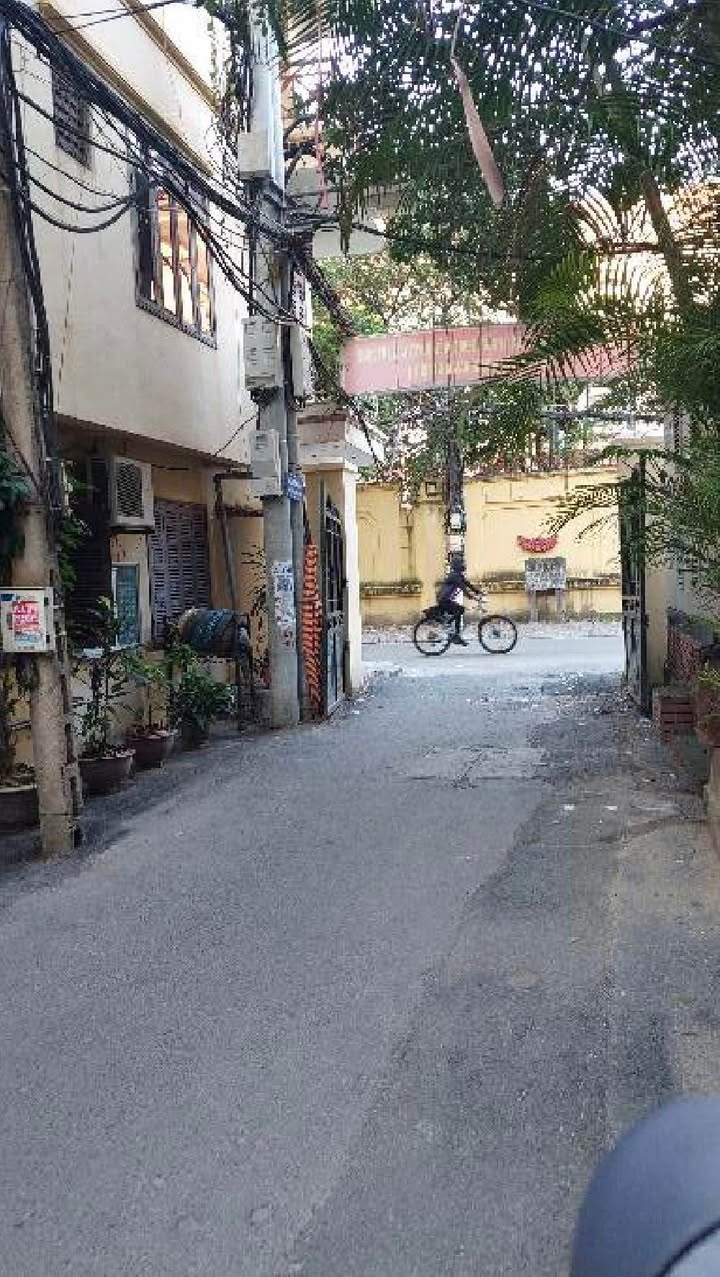 Nhà 3 tầng tại Điện Biên Phủ, Ba Đình 22m² giá 8.8 tỷ - Vị trí đắc địa, an ninh tốt!