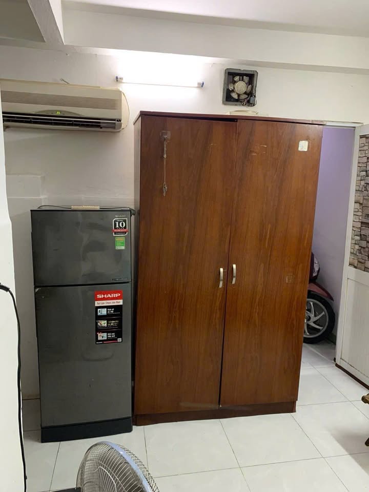 Phòng cho thuê tại 206/8 Đồng Đen, Tân Bình 20m² giá 3.2 triệu - Sẵn sàng vào ở ngay!