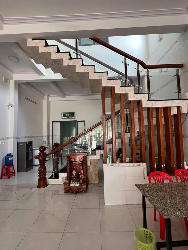 Nhà Mặt Tiền Quốc Lộ 14 Tân Phú 174m² giá 8 tỷ - Đầu tư sinh lời ngay!