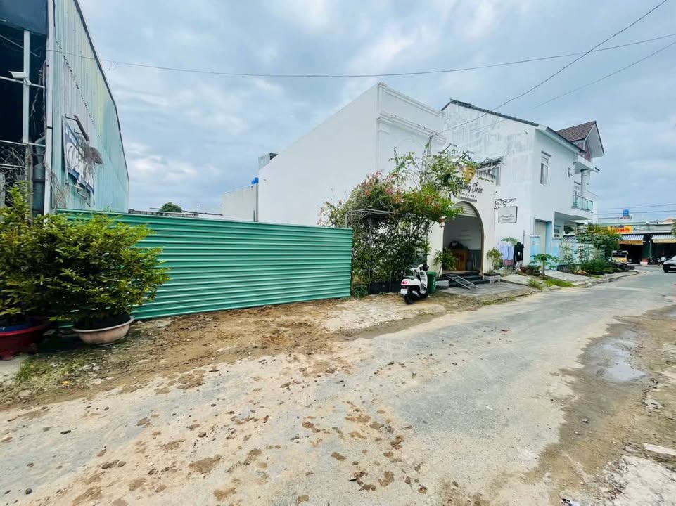 Đất nền mặt tiền Lê Thị Tạo, Rạch Giá 100m² - Giá chỉ 2.5 tỷ!