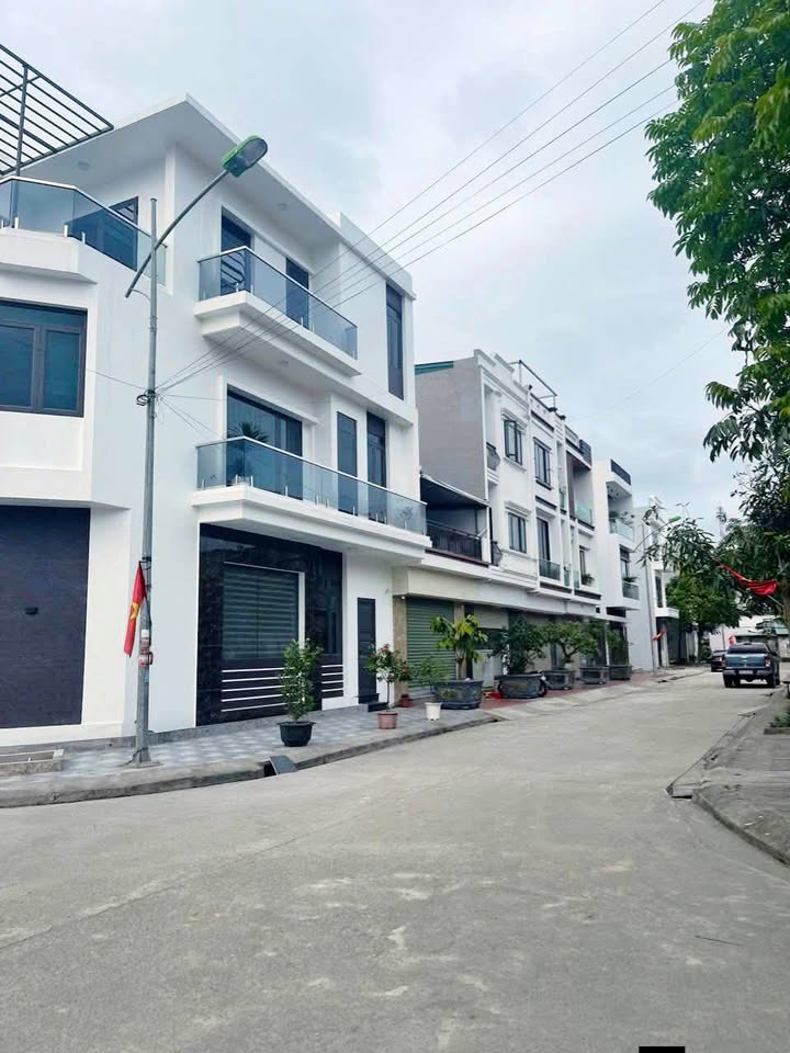 Lô đất Cẩm Đông 65m² giá 1.8 tỷ - Tiện ích đầy đủ, đầu tư sinh lời!