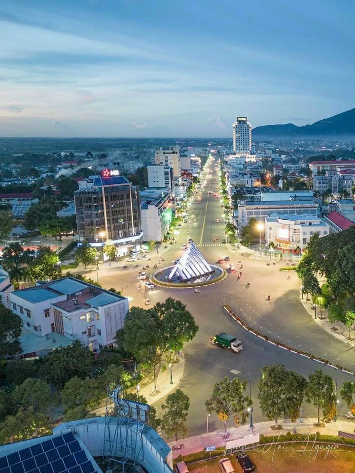 Đất mặt tiền Cách Mạng Tháng 8, Tây Ninh 1000m² giá 35 tỷ - Cơ hội đầu tư hiếm có!