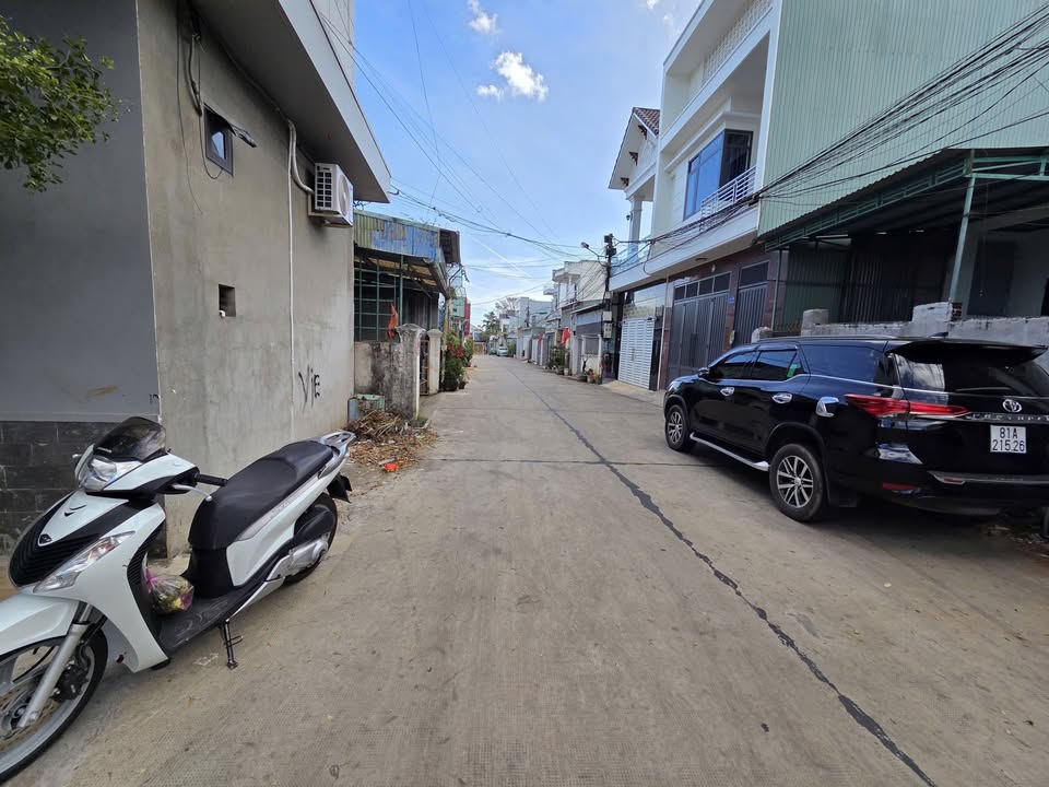 Nhà riêng hẻm 24 Nguyễn Văn Cừ, phường Diên Hồng, 159m² - Giá tốt, sẵn sàng ở ngay!