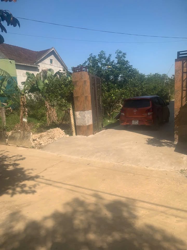 Bán lô đất đẹp 2 mặt tiền tại Hương Khê - 269m² giá 34.5 tỷ, thương lượng nhẹ!