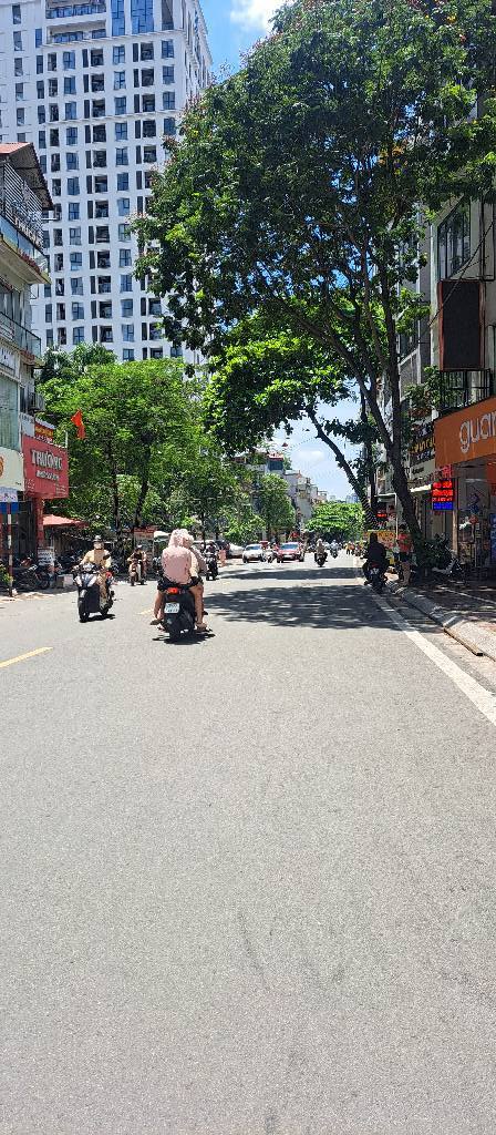 Nhà mặt phố Thái Thịnh, Đống Đa 50m² giá thỏa thuận - Kinh doanh đỉnh cao!