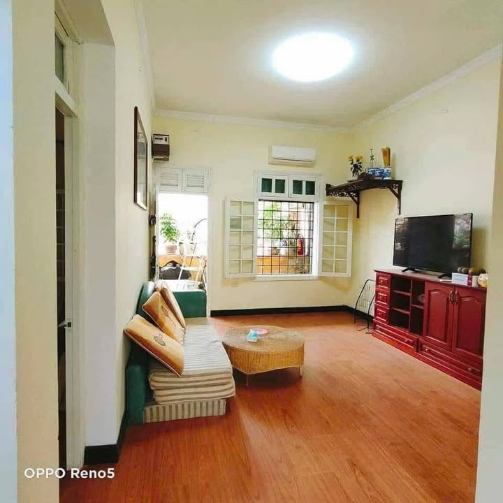 Căn hộ cho thuê tại nhà tập thể Hải Hà, Giáp Bát 80m² - Giá 7 triệu/tháng, đầy đủ tiện nghi!