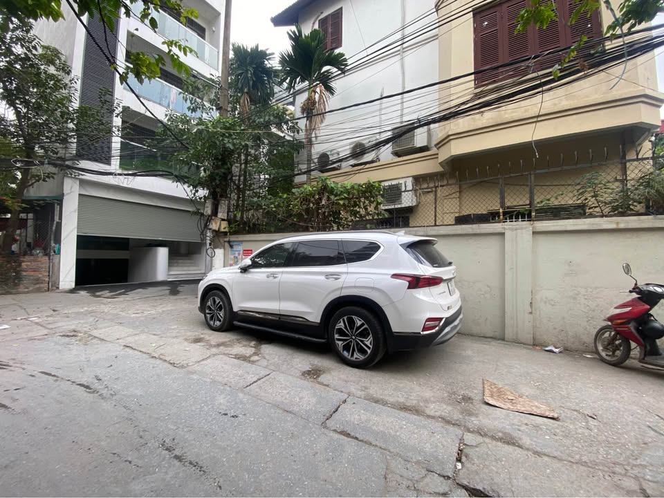 Đất Ba Đình 110m² giá 31.4 tỷ - Ô tô tải vào đất, vị trí hiếm có!