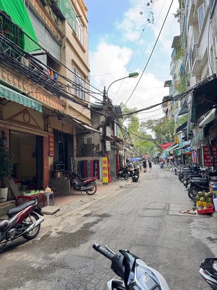 Nhà 6 tầng Phúc Xá, Ba Đình 43m² giá 18.7 tỷ - Kinh doanh đỉnh cao!