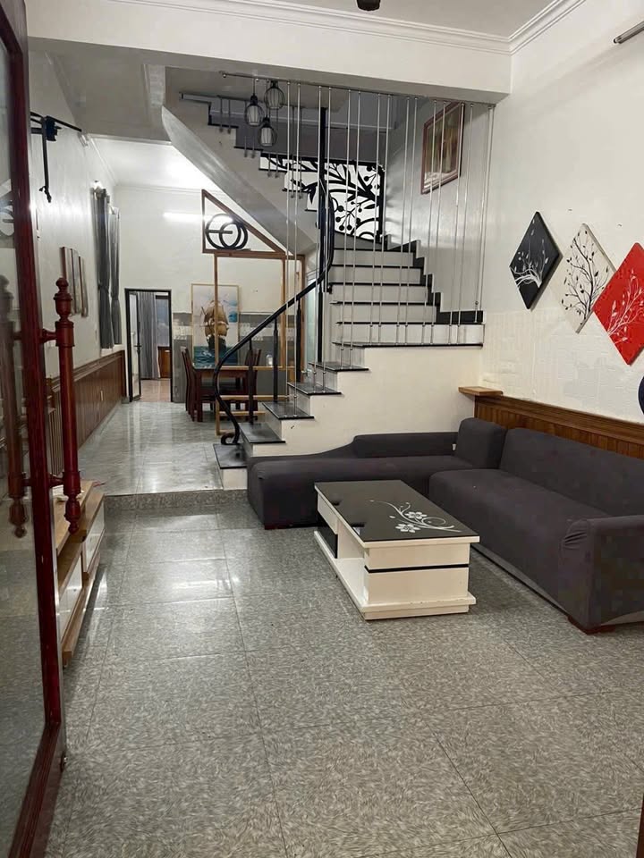 Nhà 2 tầng tại Trương Mỹ, Phạm Ngũ Lão, 96m² giá 3 tỷ - Chính chủ bán gấp!