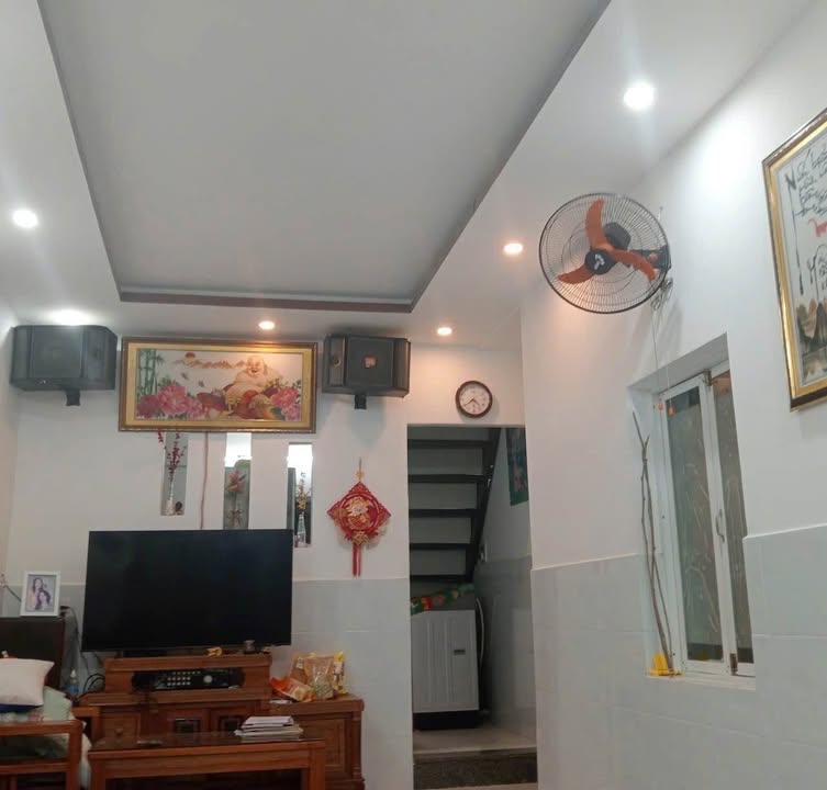 Nhà 2 tầng kiên cố tại Hoàng Diệu, Hải Châu 37m² giá chỉ 2.89 tỷ - Sổ hồng chính chủ!