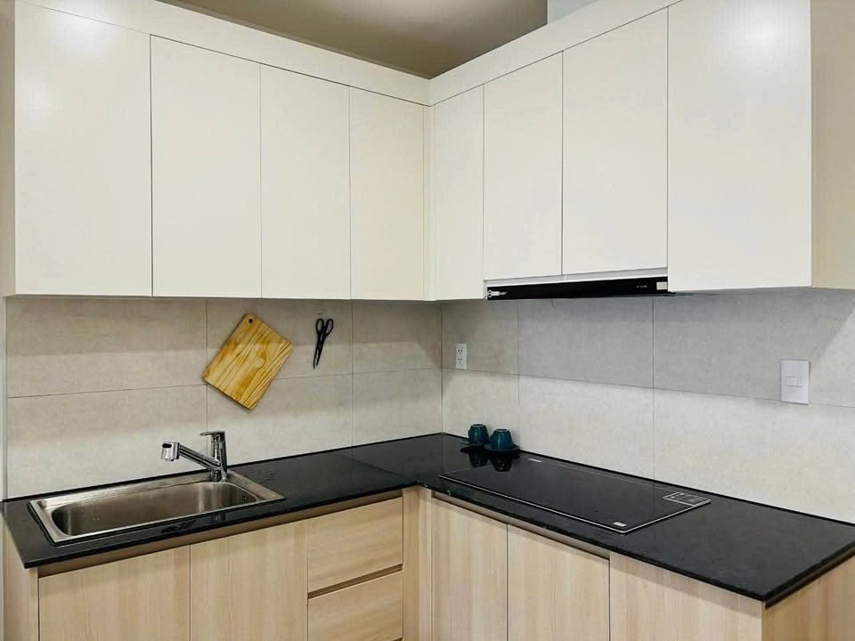 Chung cư Dragon Castle Bãi Cháy 2PN giá 5.5 triệu - Liên hệ ngay để thuê!