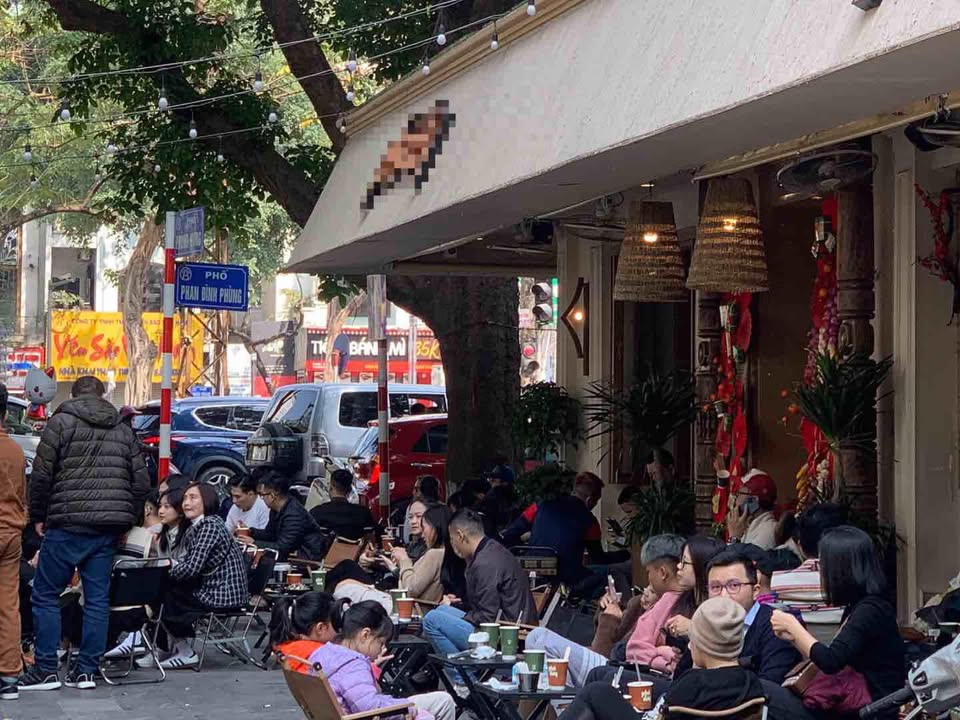 Mặt bằng café cho thuê tại Đường Thành, Hàng Bông 120m² - Vị trí đắc địa ngay ngã 3!