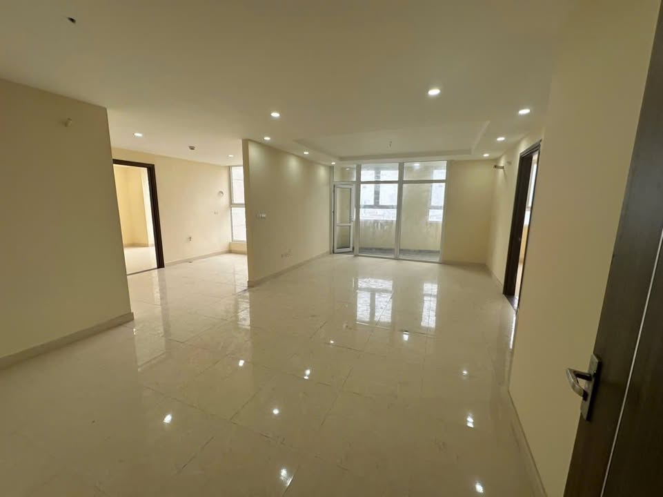 Căn hộ Vinaconex 1 Cầu Giấy 100m² - Cho thuê chính chủ, mới toanh!