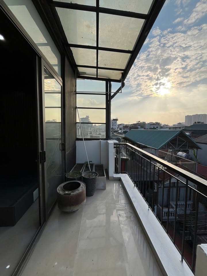 Căn hộ cho thuê 1N1K Ngõ 46 Văn Hương, Đống Đa - Full nội thất, vào ở ngay!