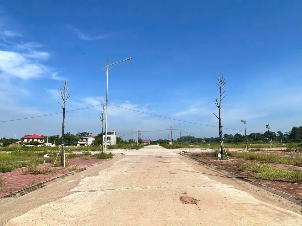 Đất nền thổ cư Huống Thượng 100m² - Giá đầu tư chỉ 1,xxx VND!