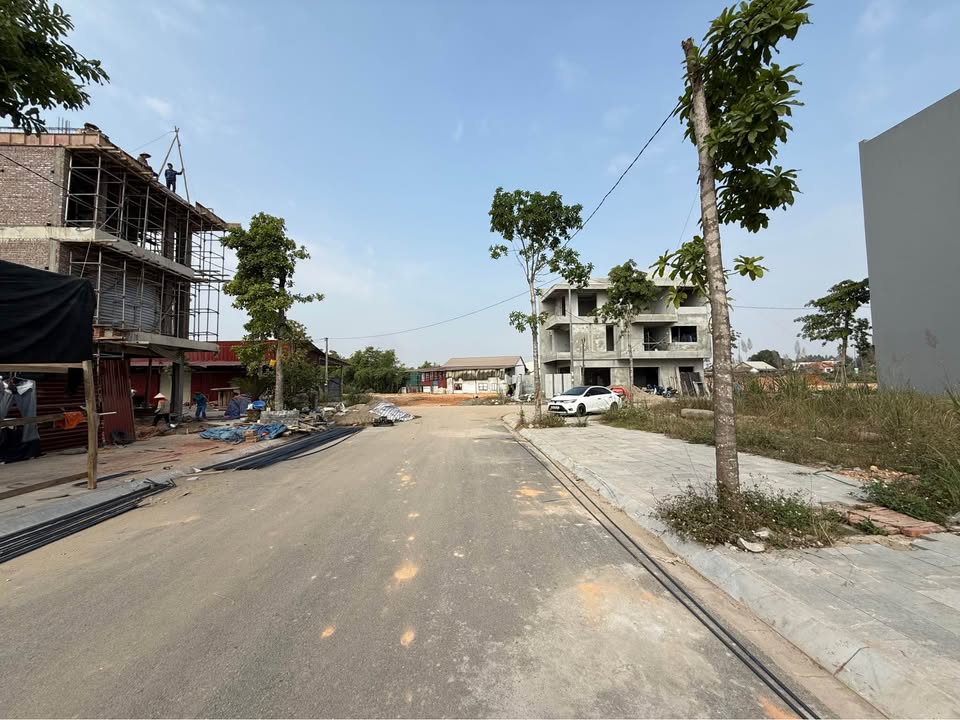 Đất nền KDC số 1 Tân Lập 90m² giá 4.2 tỷ - Vị trí đẹp, thuận tiện cho đầu tư!