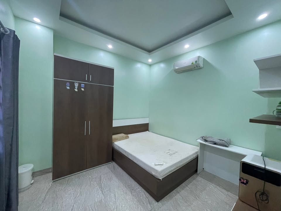 Nhà 3 tầng đường Thanh Lương 11, Hòa Xuân 100m² giá 7 tỷ - Hướng Đông, sân ô tô