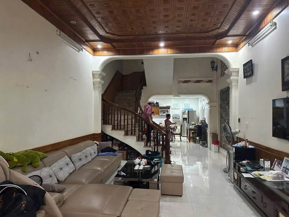 Nhà 5 tầng 97 Bạch Đằng, Hạ Lý, Hồng Bàng 88.5m² giá 12.5 tỷ - Thiết kế hiện đại, kinh doanh thuận lợi!