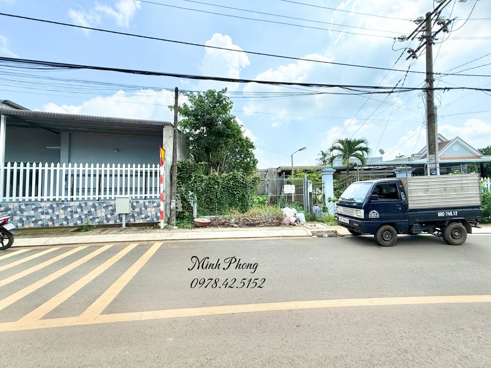 Nhà mặt tiền đường Hàm Nghi, phường Bảo Vinh, 135m² giá 1.95 tỷ - Sổ đỏ chính chủ!