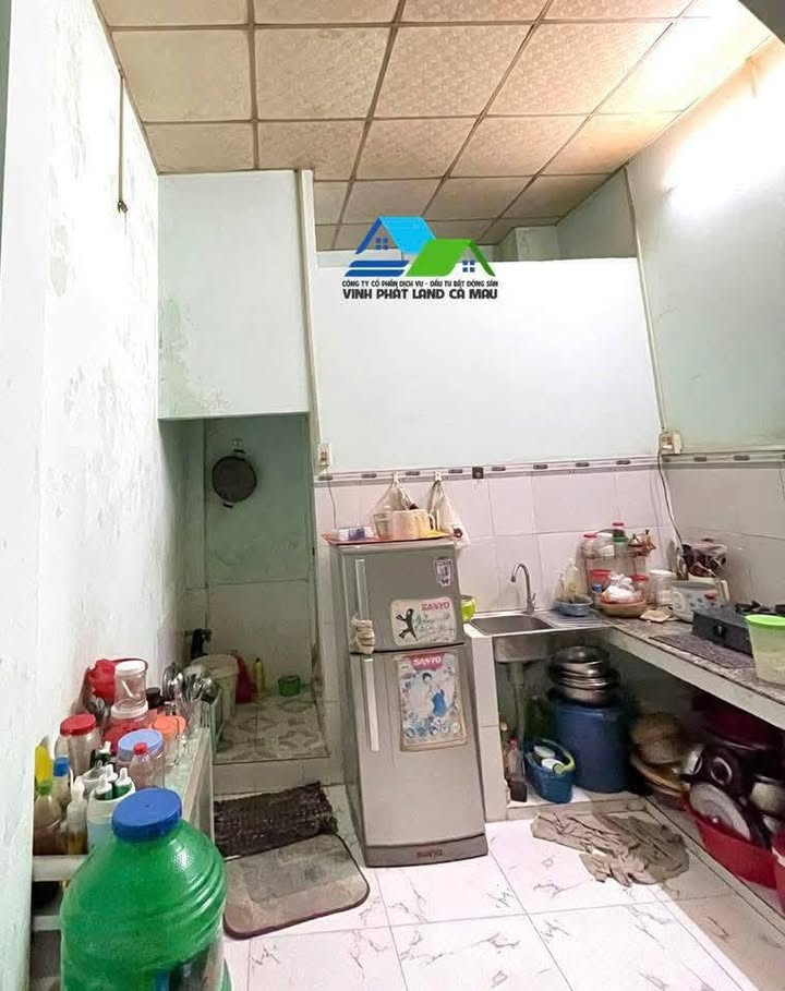 Nhà 1 trệt 1 lầu hẻm đường Lý Bôn, phường 4 Cà Mau 54.52m² giá 1.x tỷ - Cơ hội đầu tư hấp dẫn!