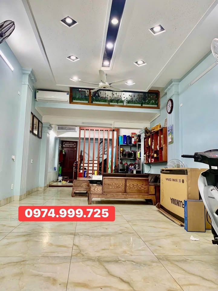 Bán nhà mặt phố Lý Thái Tổ, Thái Bình 67.5m² giá 8 tỷ - Thiết kế hiện đại, kinh doanh thuận lợi!