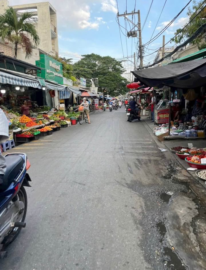 Nhà phố mặt tiền Lê Văn Quới 69.5m² giá 8.55 tỷ - Cơ hội đầu tư sinh lời!