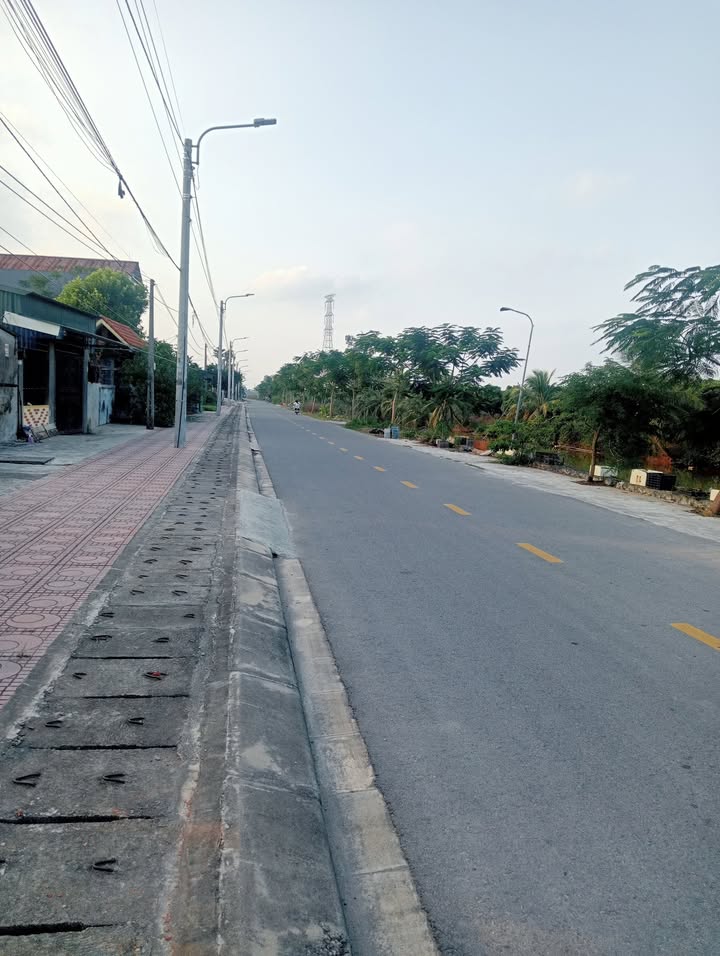 Đất thổ cư 100m² mặt đường Quốc lộ 37, Vĩnh Bảo - Giá chỉ 1.3 tỷ!