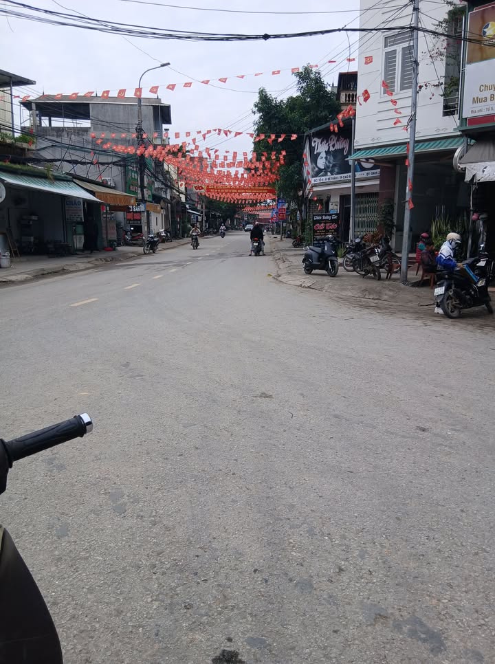 Nhà phố Đề Thám, Cao Bằng 100m² giá 4 tỷ - Vị trí đắc địa kinh doanh