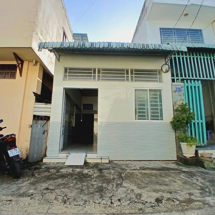 Nhà mặt tiền Nguyễn Văn Cừ, Cần Thơ 100m² giá 5 triệu - Cho thuê lâu dài, ô tô vào tận nơi!