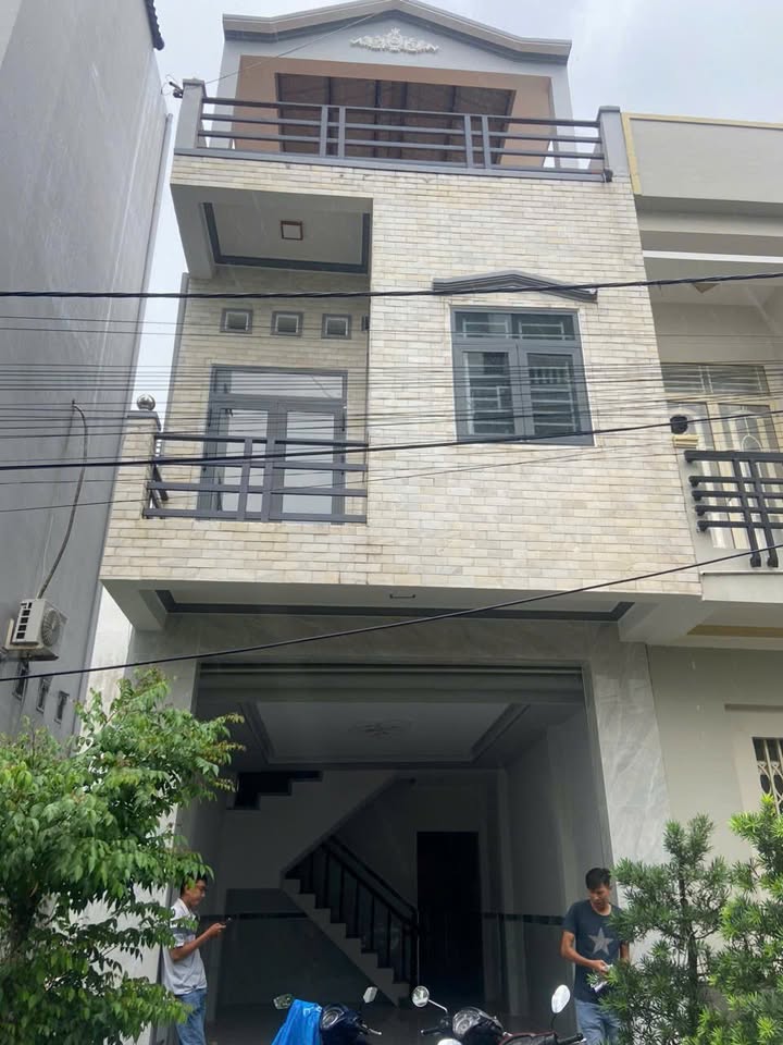 Nhà 3 Tầng Đường B24 KDC 91B, Tân An, Cần Thơ 76.5m² - Chỉ 6.4 Tỷ!