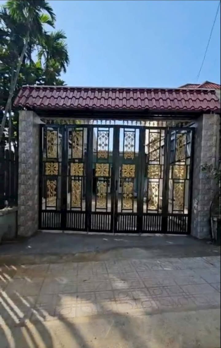 Nhà mặt tiền đường Tân Hiệp 14, Hóc Môn 120m² giá 5.1 tỷ - Khu dân cư đông đúc, tiện ích đầy đủ!