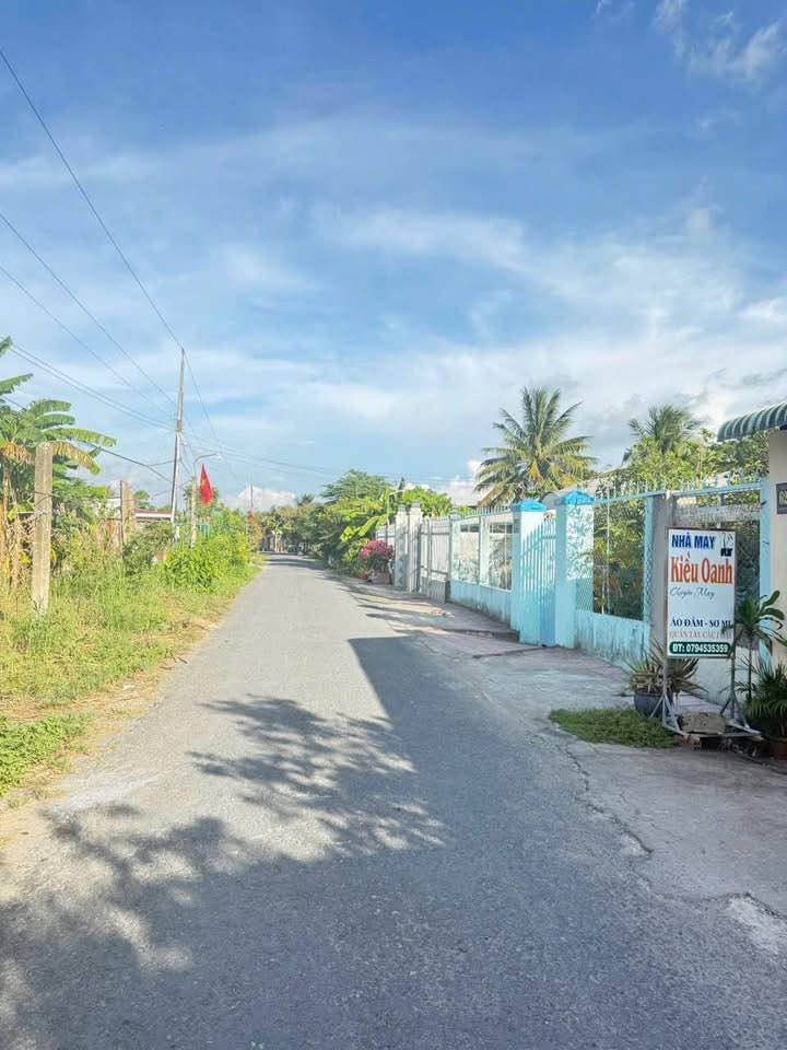 Bán đất nền biệt thự Phường Phước Hậu Vĩnh Long 562m² giá 3.4 tỷ - Đường thông thoáng, vị trí đẹp!
