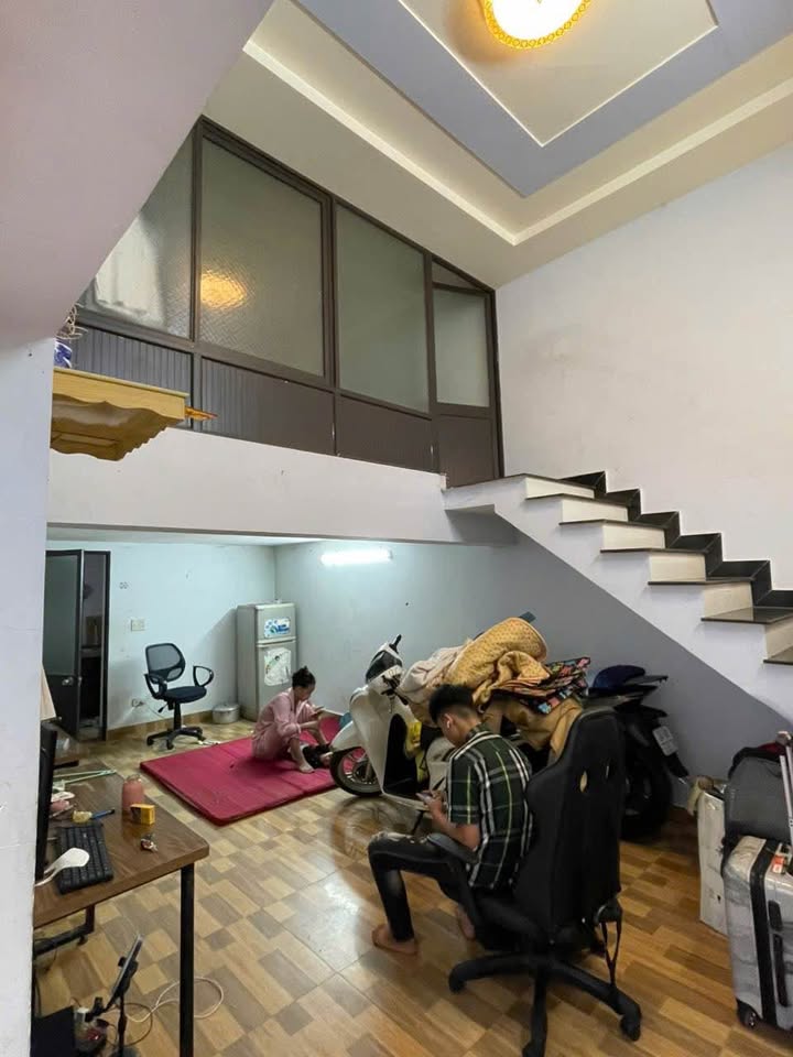 Nhà riêng Miếu Hai Xã Lê Chân 48m² giá 2.3 tỷ - Ô tô vào tận nhà!